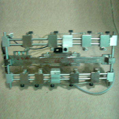 多功能机械手取出治具